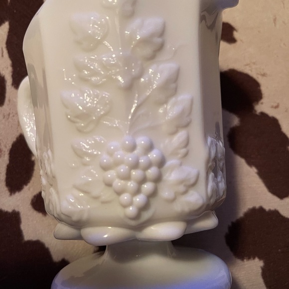 White Opaque Milk Glass Creamer Pitcher - Picture 4 of 7